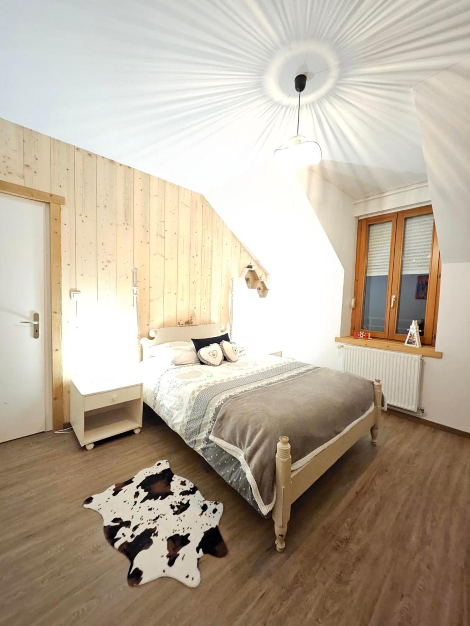 Gite Eglantine 2 A 6 Personnes Avec Spa Et Salle De Jeux Dans La Residence ヴォントロン エクステリア 写真