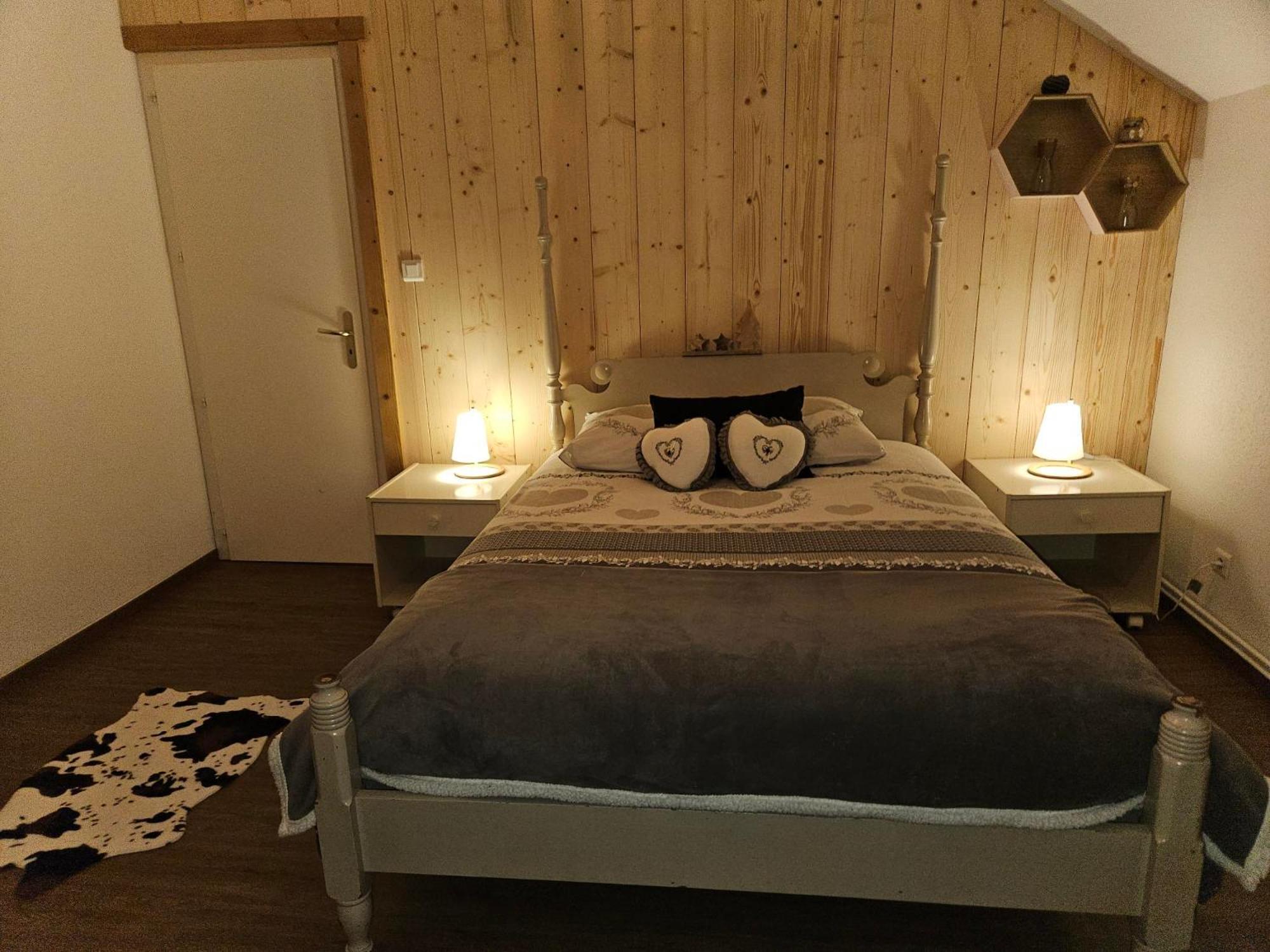 Gite Eglantine 2 A 6 Personnes Avec Spa Et Salle De Jeux Dans La Residence ヴォントロン エクステリア 写真